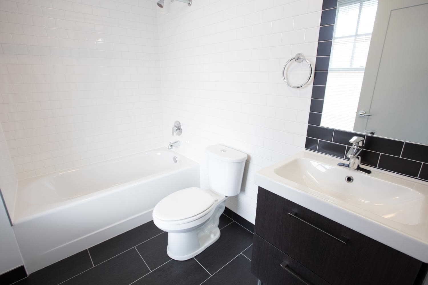 5100 S. Ellis Avenue – photo 4