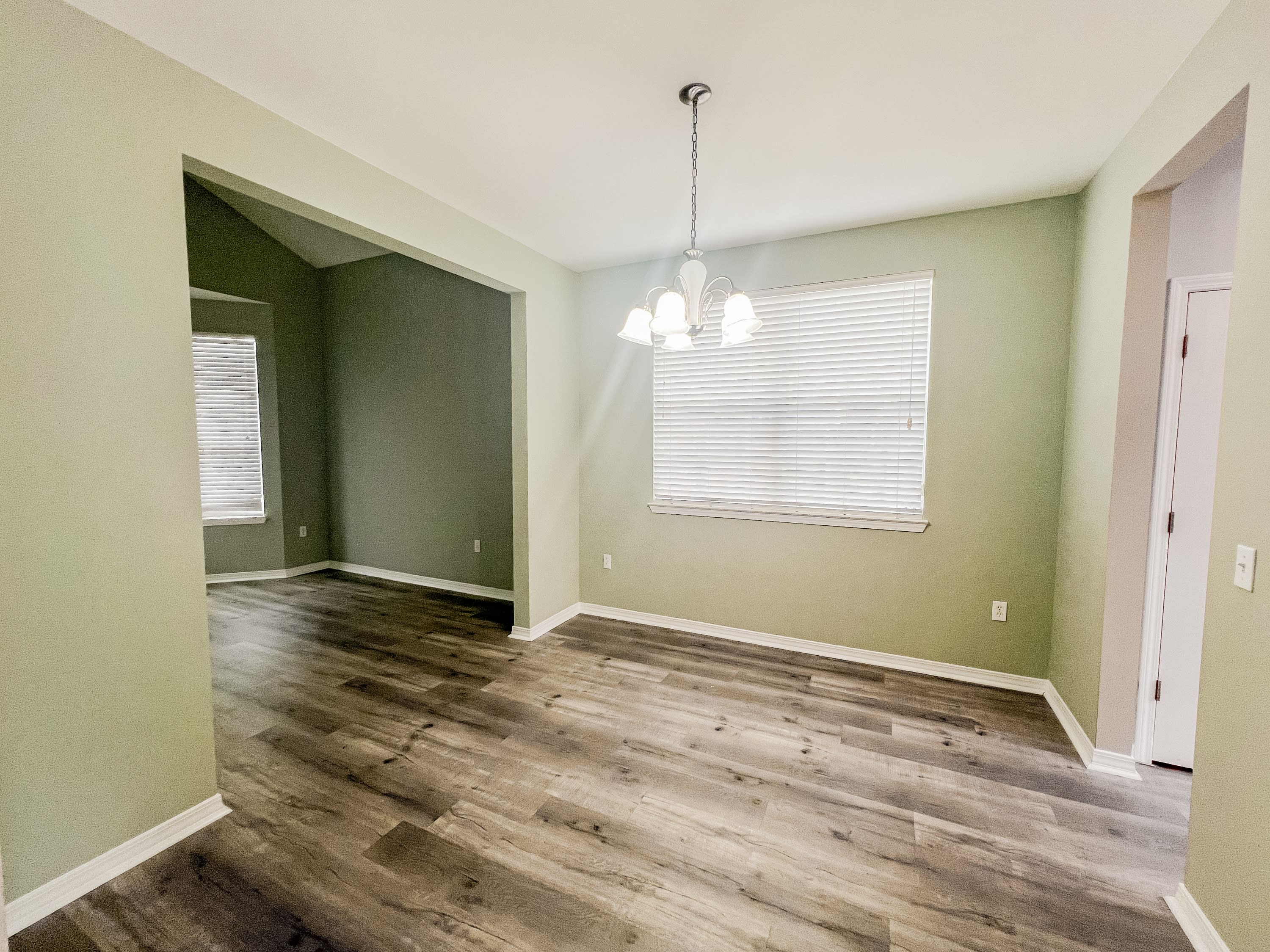 122 Peoria Boulevard – photo 3