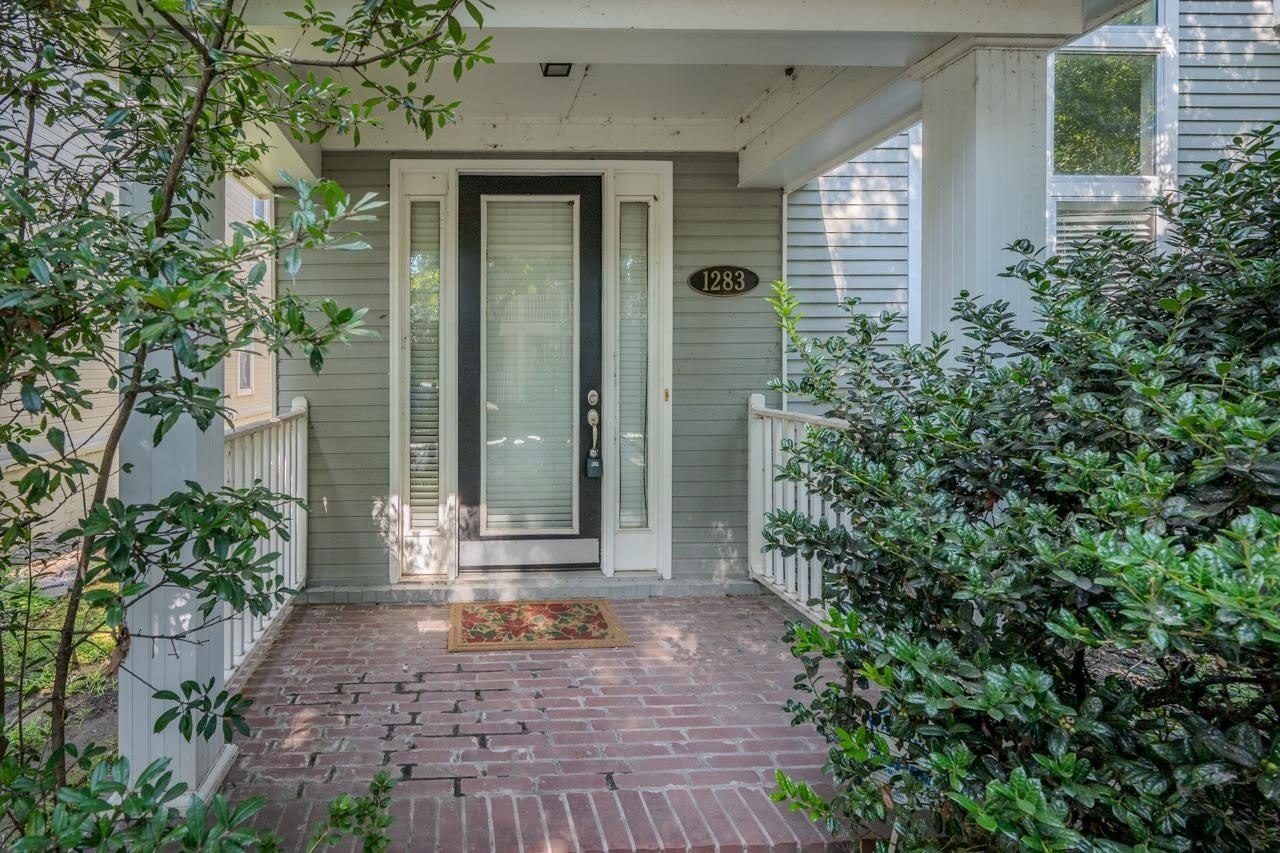 1283 ISLAND HARBOR Dr – photo 1
