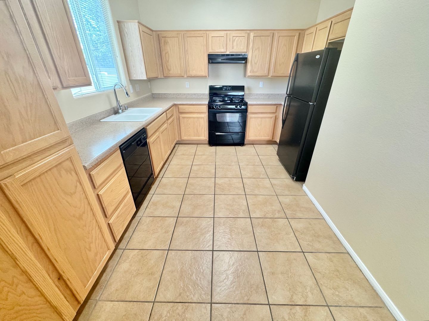 CHARMING 3 BEDROOM TWO STORY HOME – photo 5