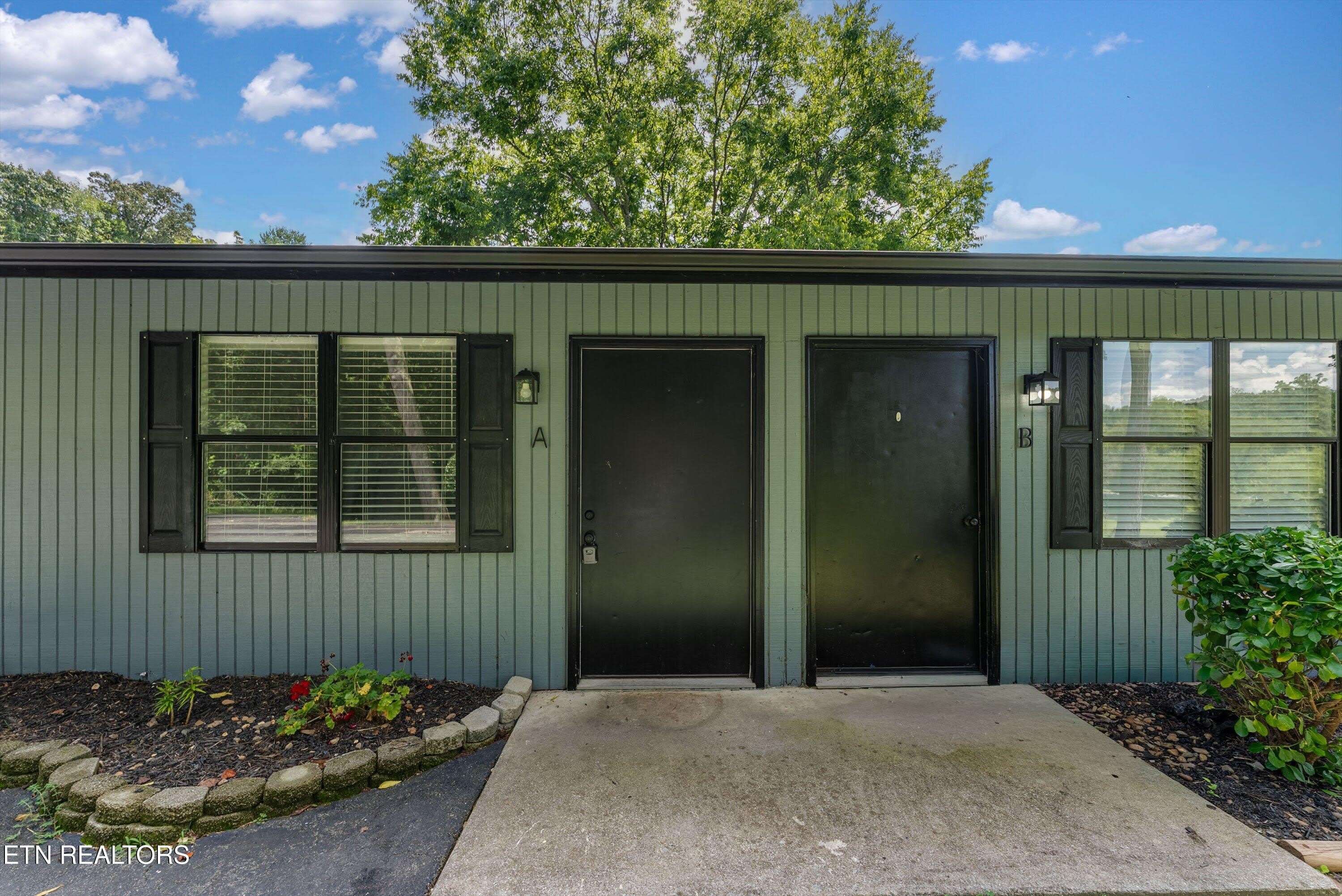 712 Cooper Rd – photo 5