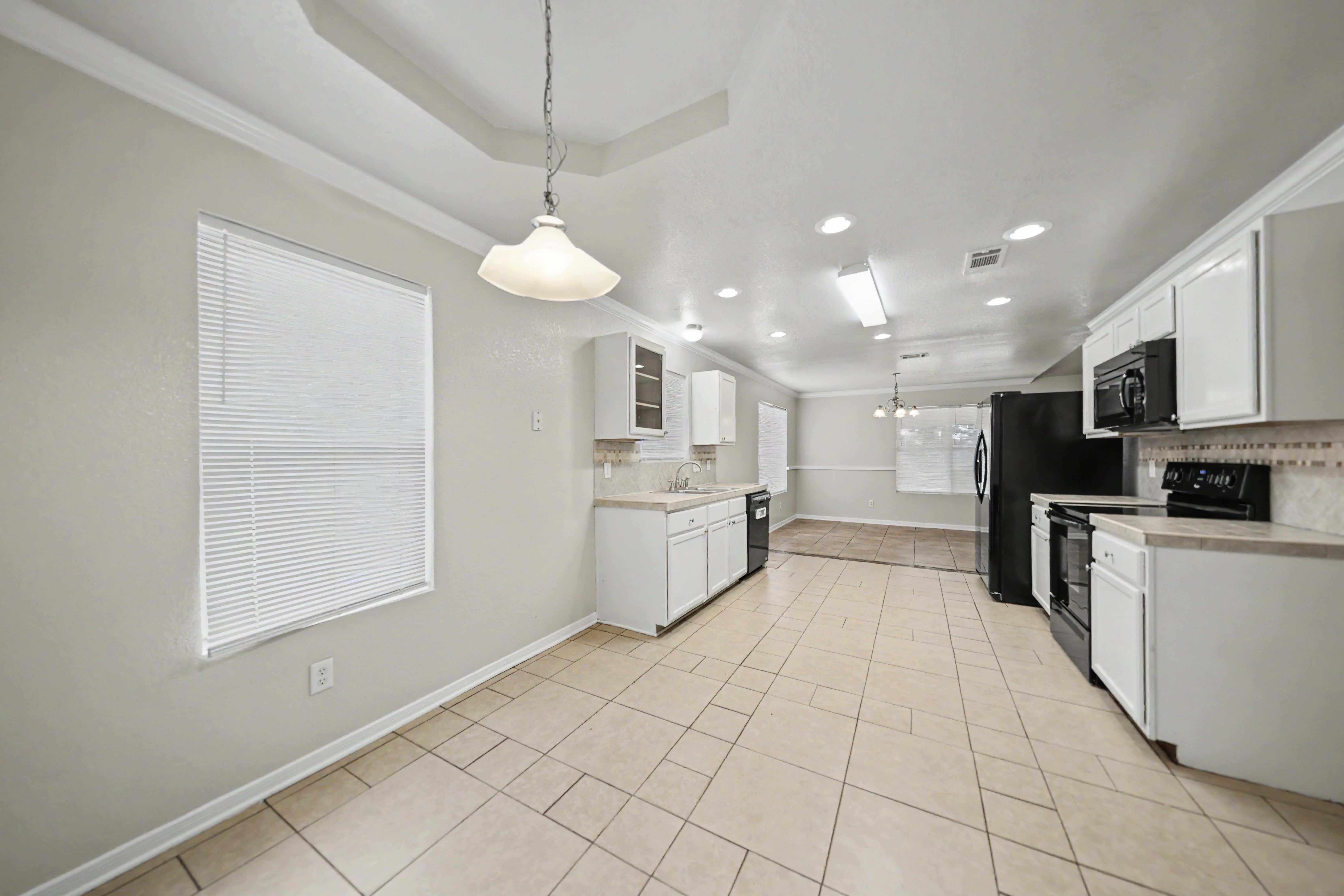 2107 Miller St – photo 4