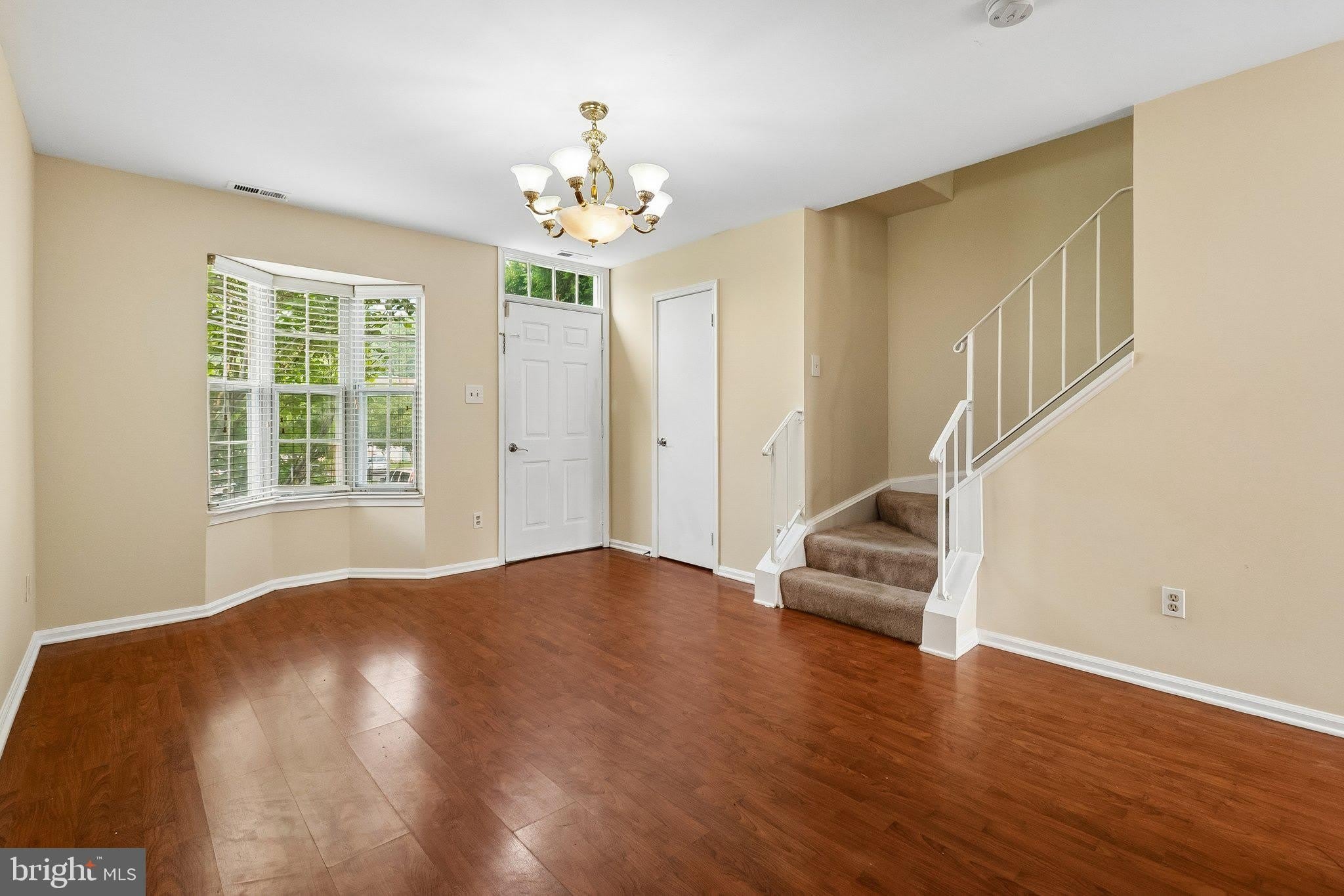 5515 Woodlawn Manor Court – photo 2