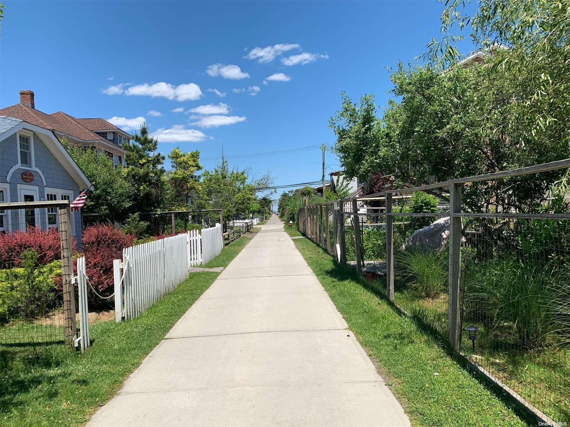 120 Bungalow Walk – photo 3