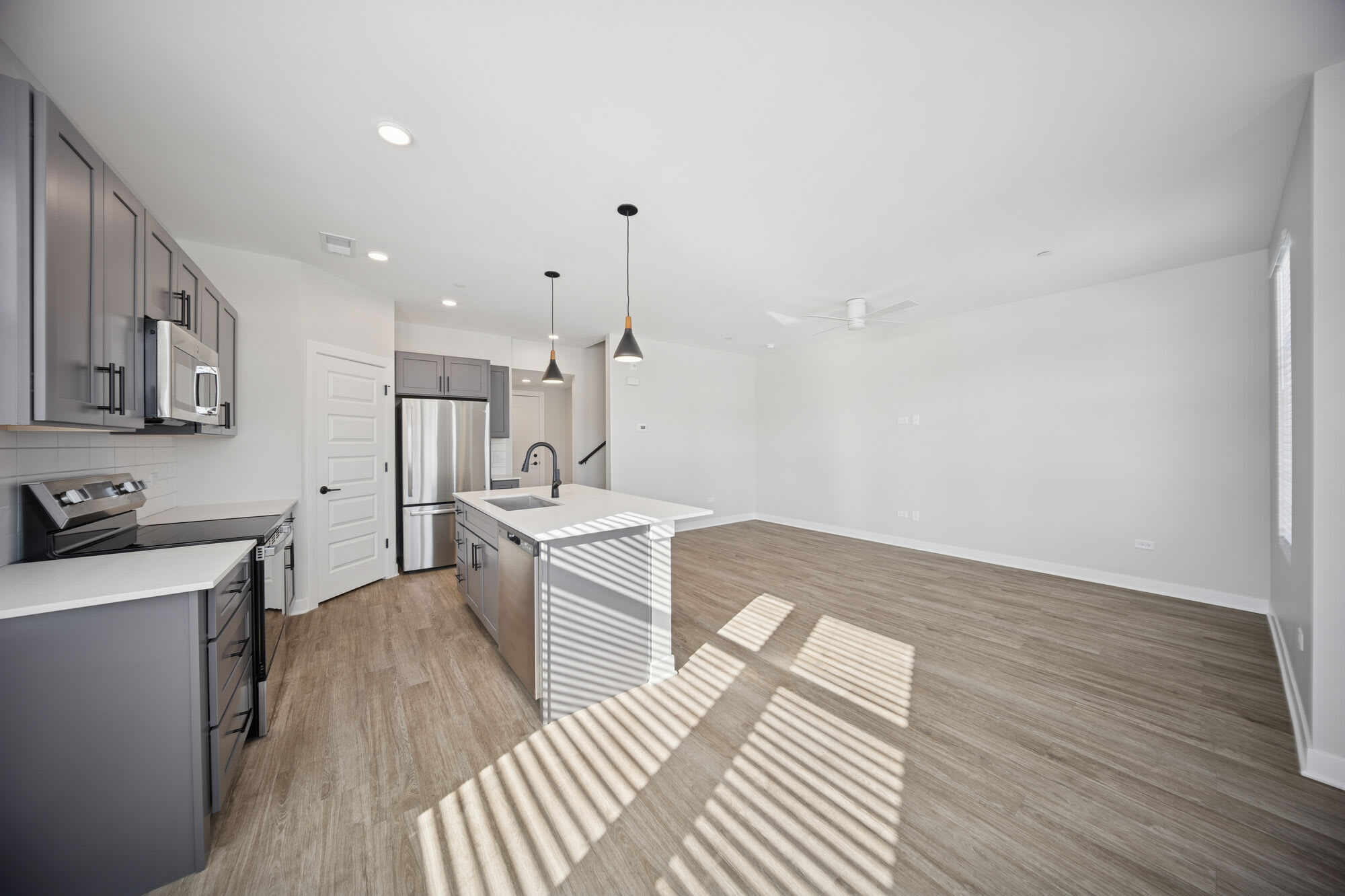 Area – photo 3