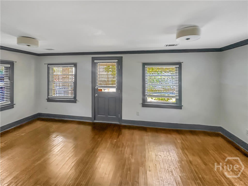 509 E Harris Street – photo 5