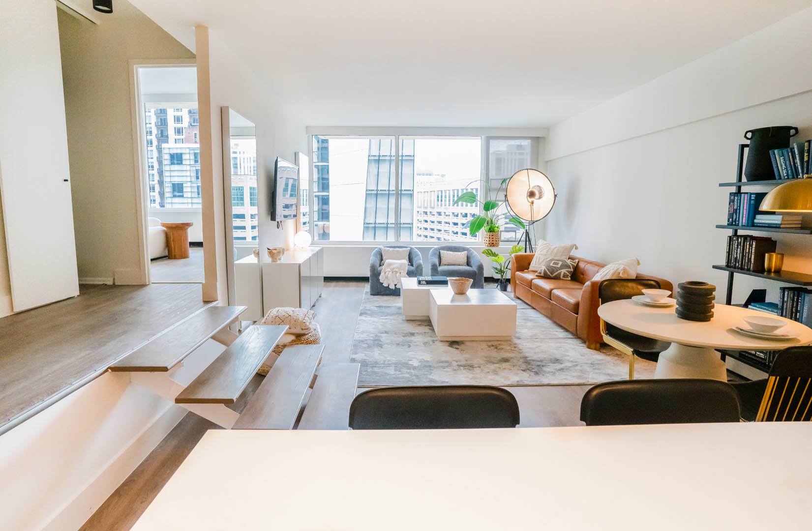 21 East Chestnut – photo 2