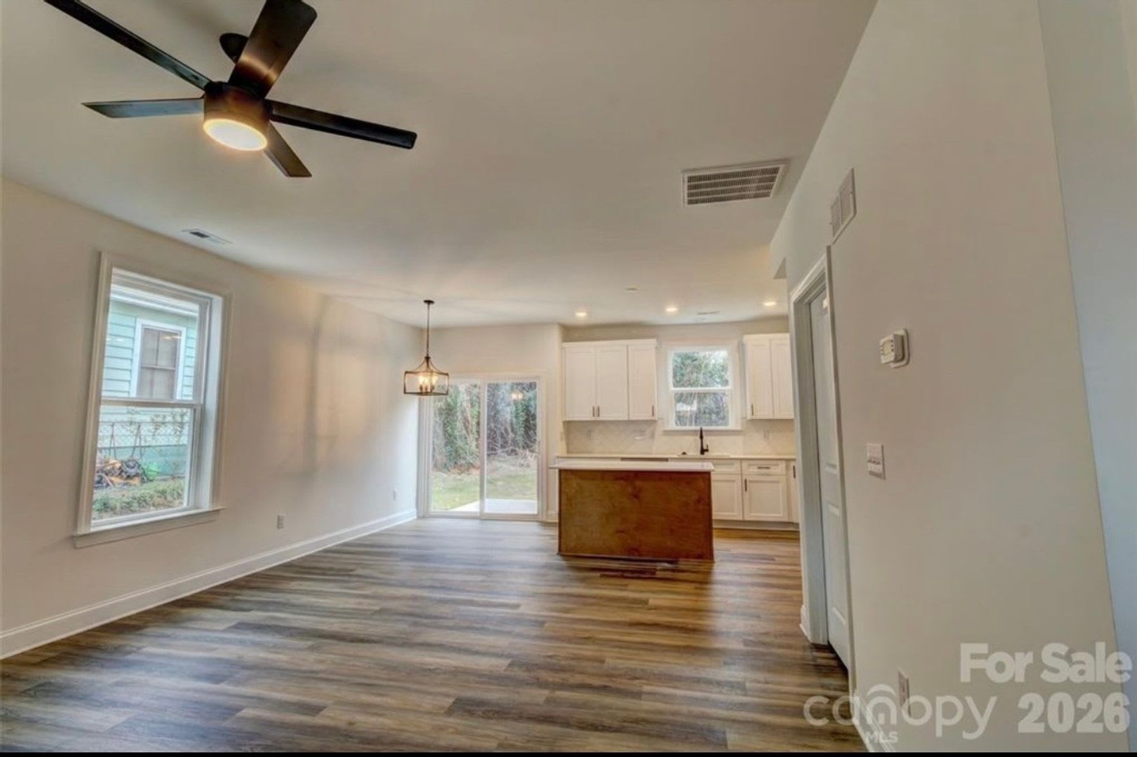 Charming 3BR House in Shelby – photo 3