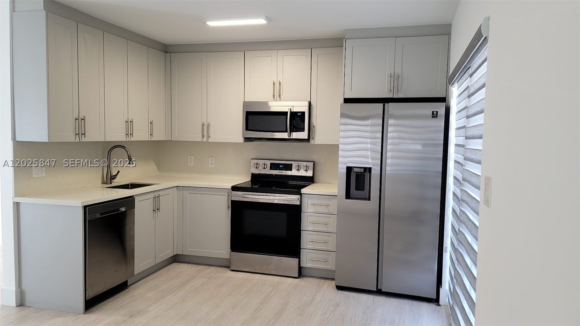 11920 SW 212 St – photo 3