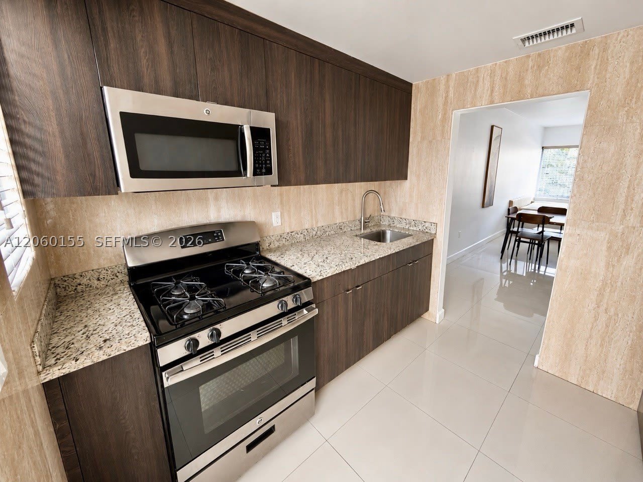 1027 94th St – photo 1