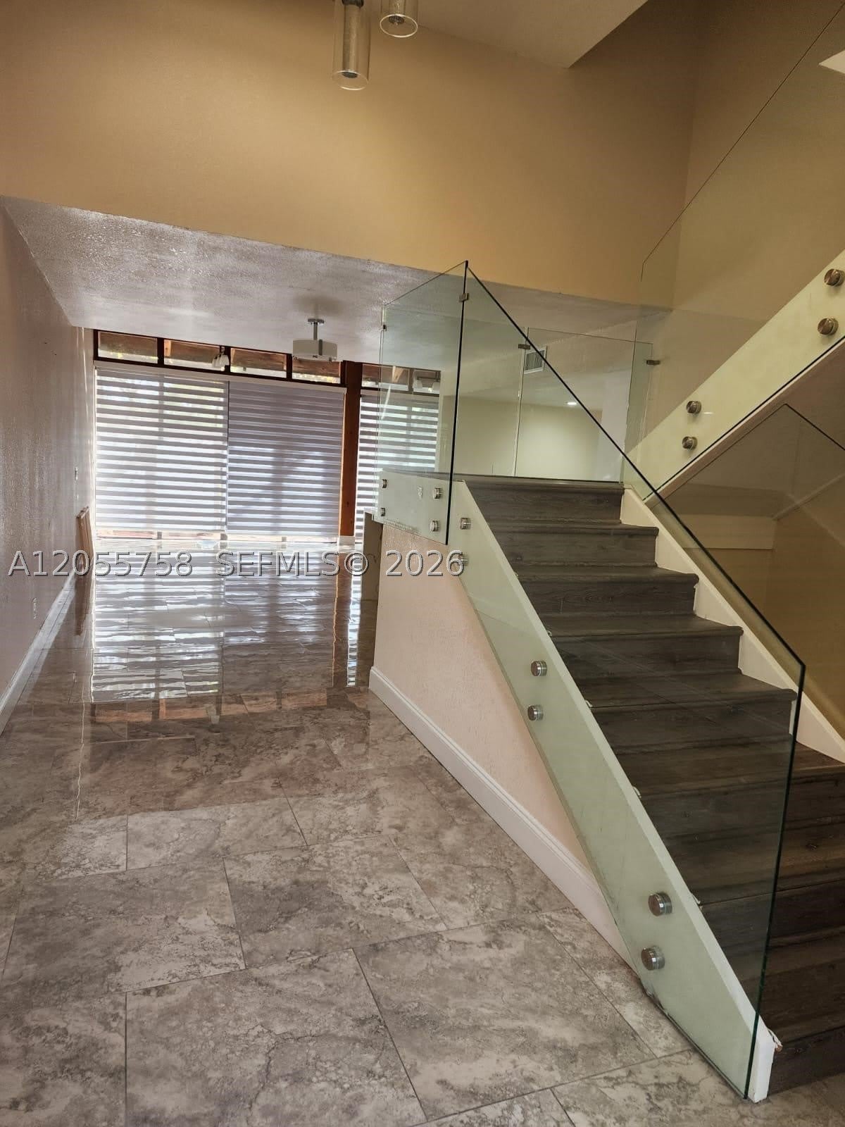11130 N Lakeview Dr – photo 2