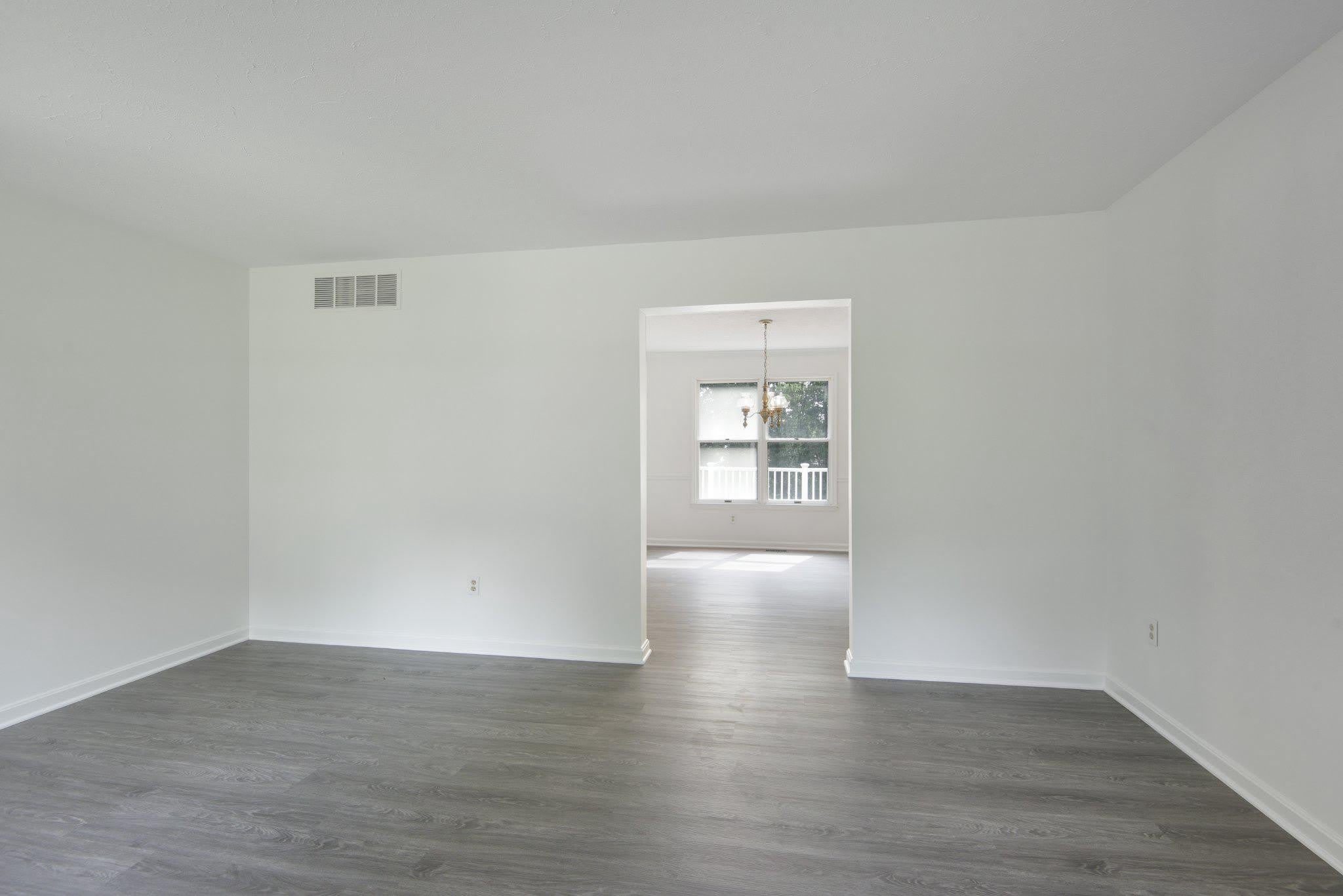 91 PREMIER Court – photo 4