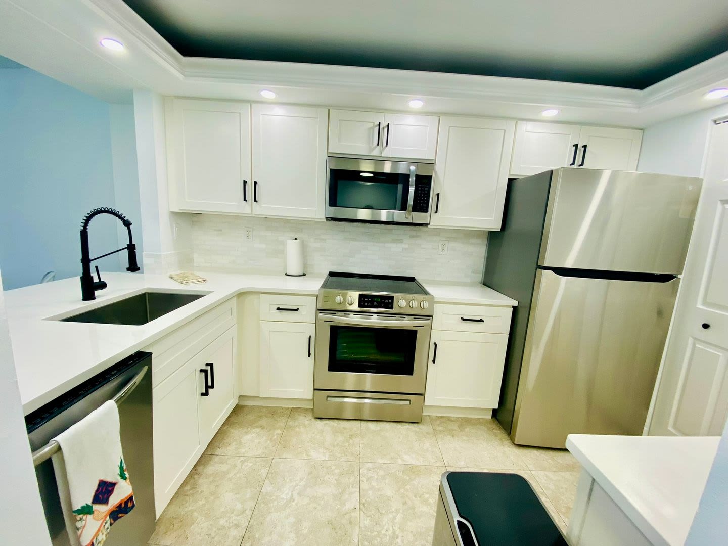 Marco Island 2 2 At South Seas Club Renovated Unit Available Dec April 2024 Don T Miss This One – photo 4