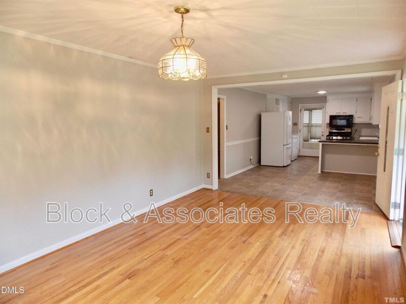 714 Carter Avenue – photo 3