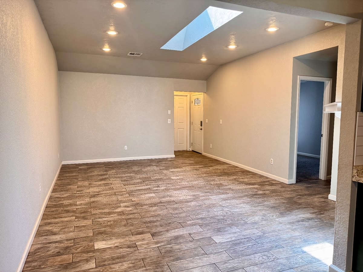 11402 North Lincoln Boulevard – photo 5