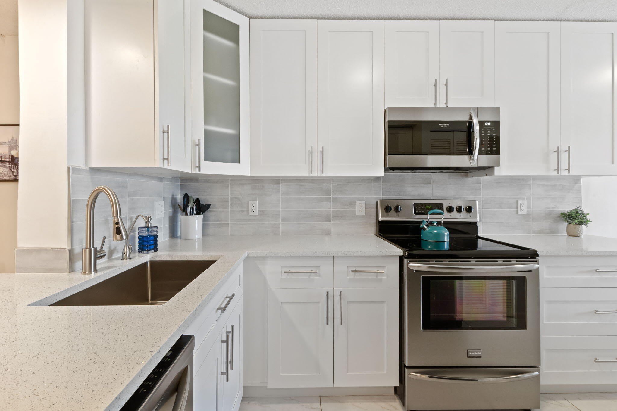 5380 Cedar Lake Drive – photo 2