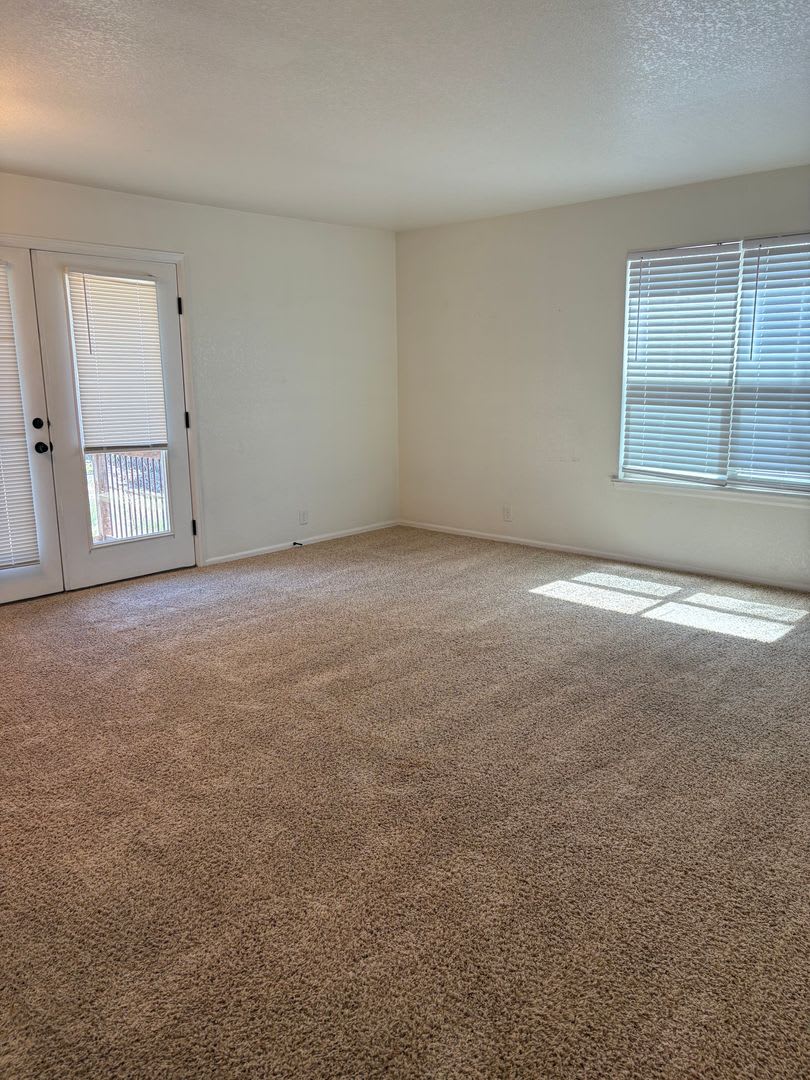 1 Bedroom/1 Bathroom Off Barnes and Oro Blanco $1300 – photo 4
