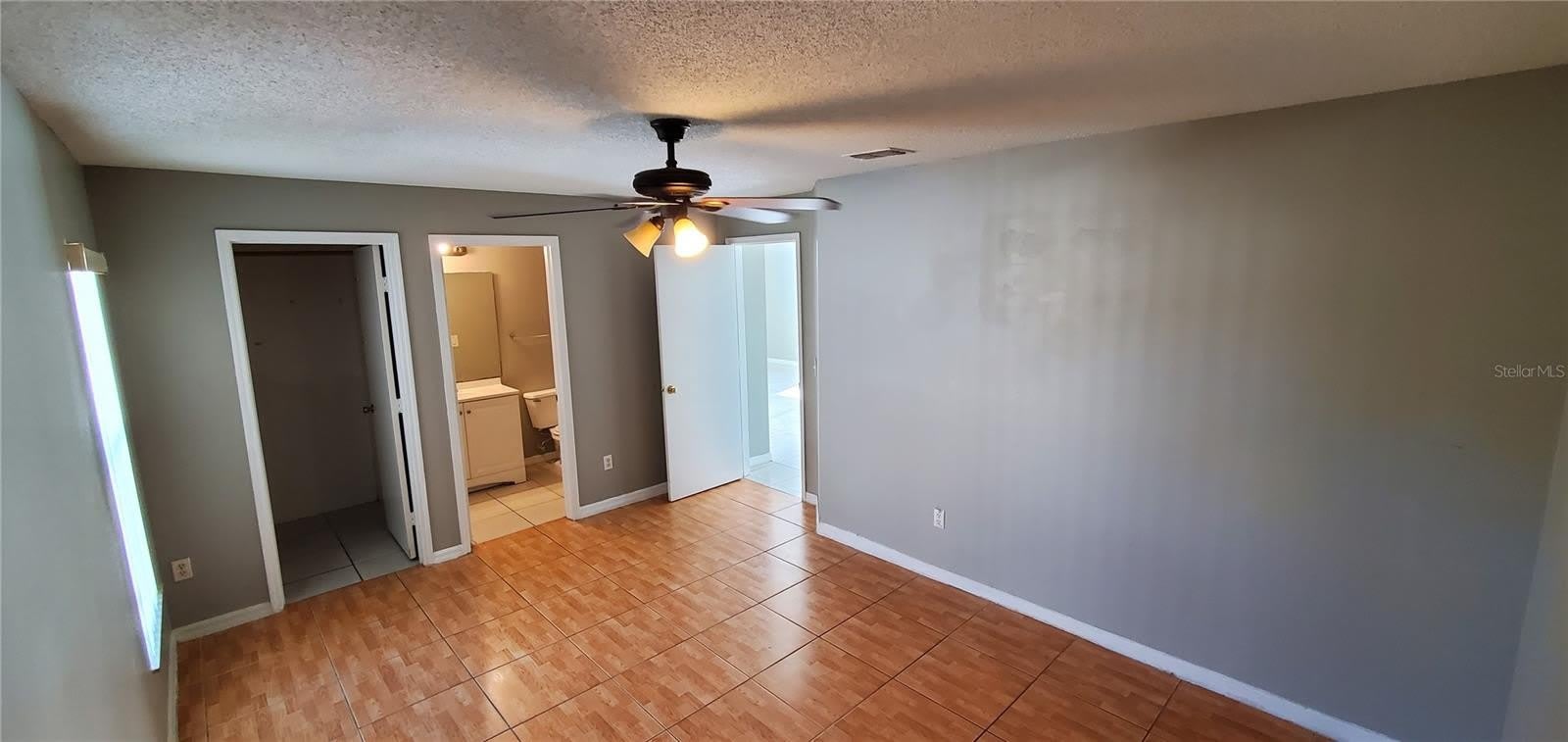 2370 HARBOR TOWN Drive – photo 5