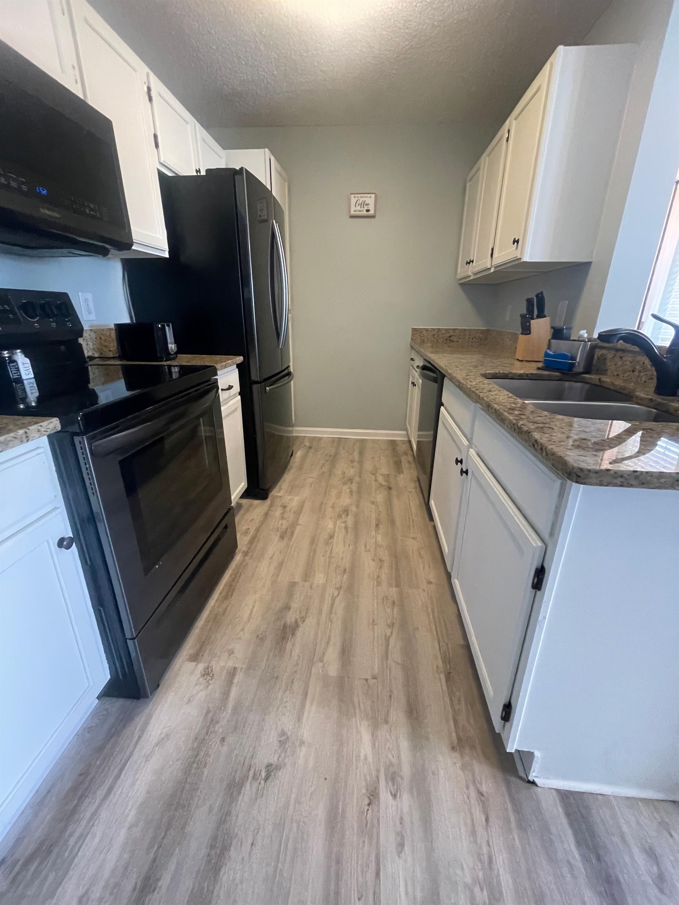 2266 Huntington Drive – photo 2