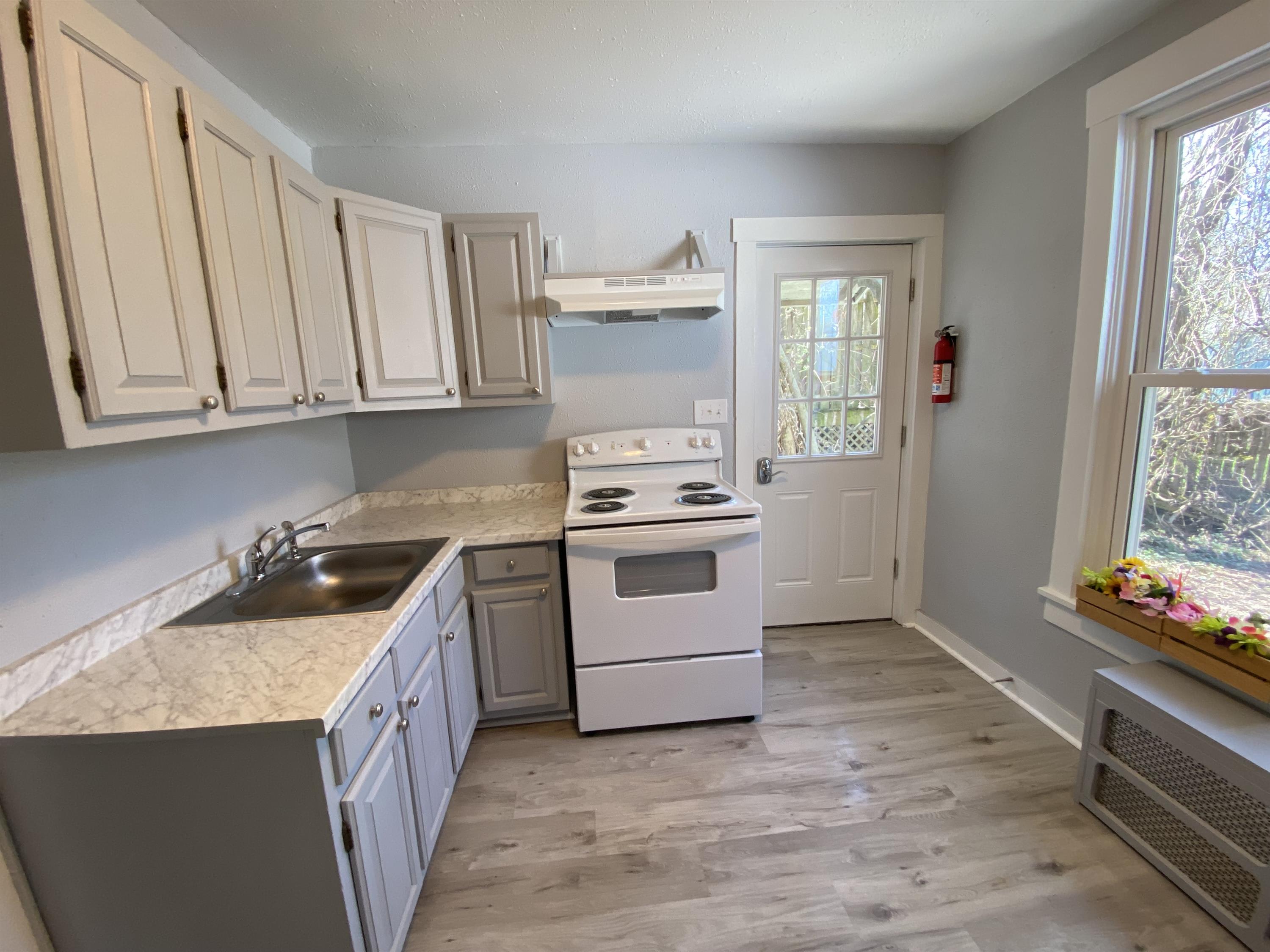136 North 9th St, 1 – photo 3