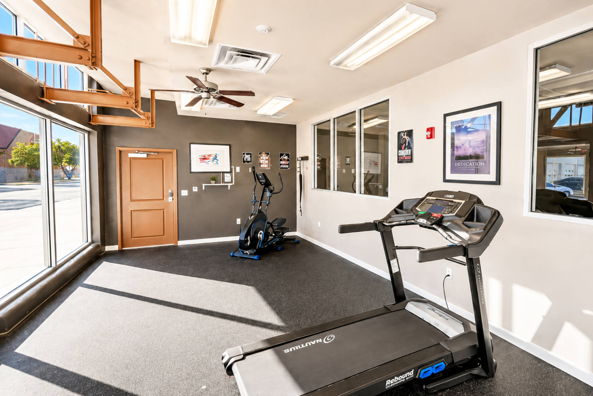 Modern Downtown Living at Dale Lofts – photo 5
