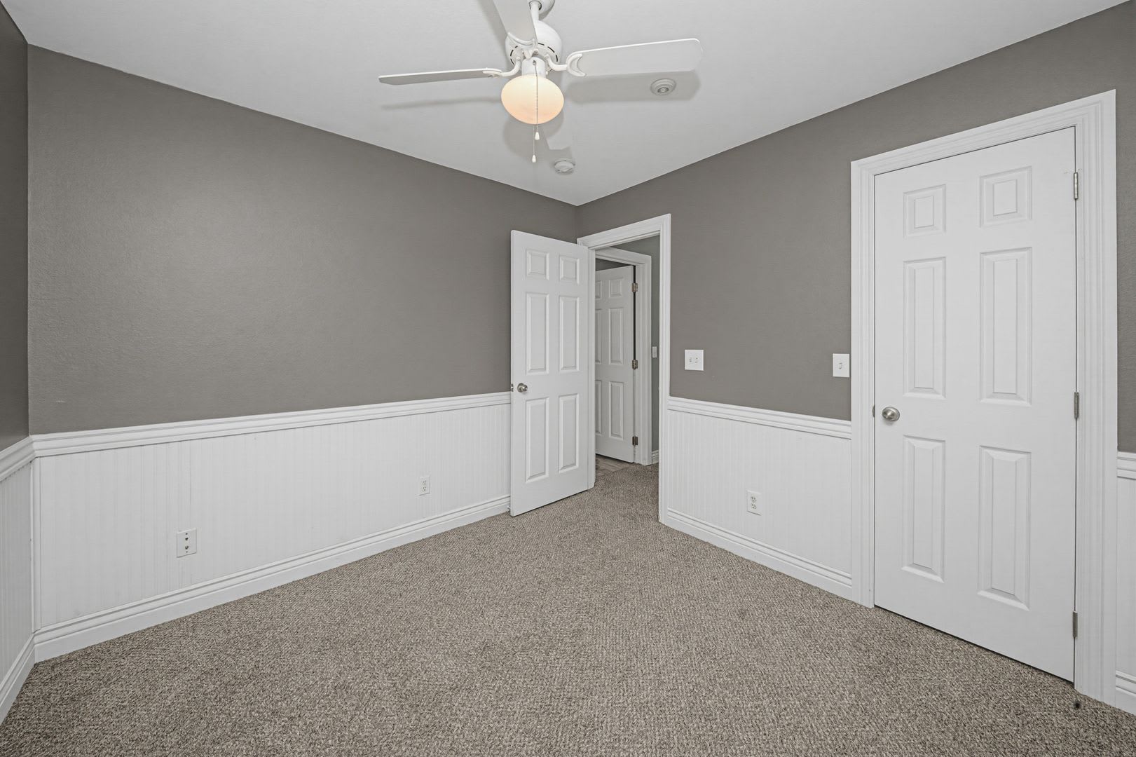Please View 3D Virtual Walk-Through Before Scheduling a Showing – photo 4