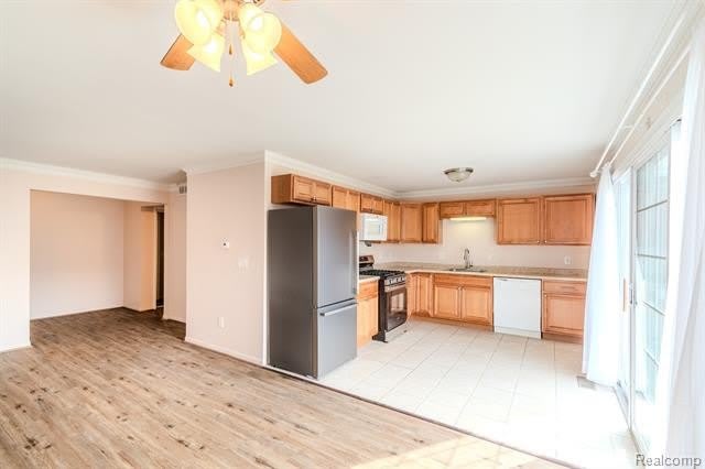 474 Fox Hills Drive N – photo 3