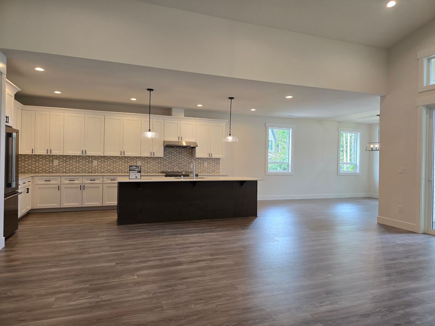 New Construction 3 Bedroom Edgewood Rambler – photo 5