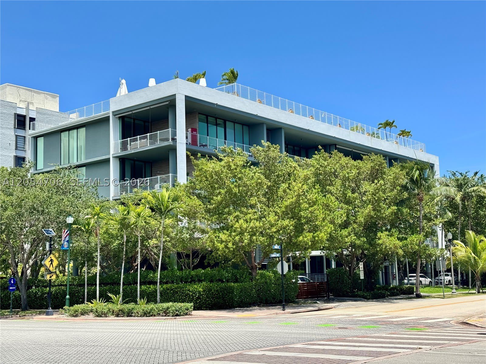 101 Sunrise Dr – photo 1