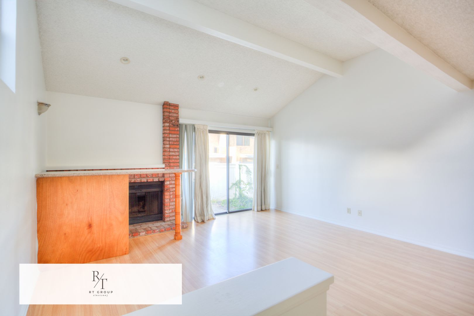 Spacious Hacienda Heights Townhome – photo 4