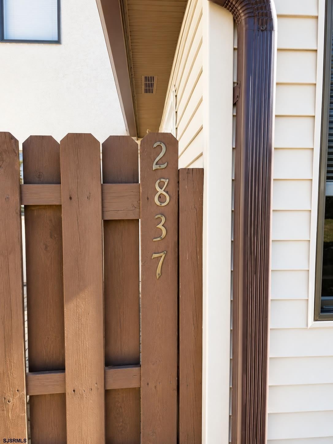 2837 Forsythia Ct – photo 2