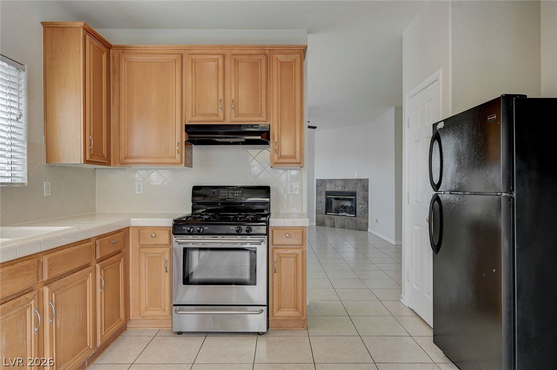 616 SAM LEONE Court – photo 4
