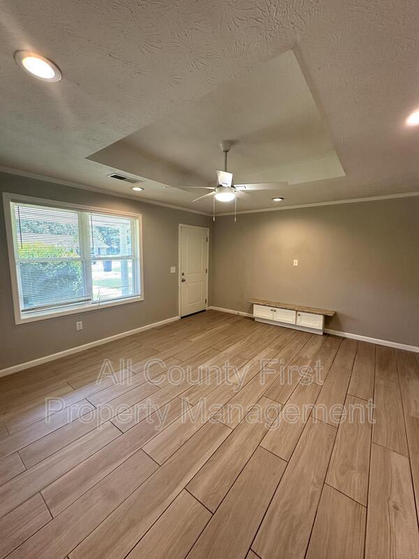 26 Paige St. – photo 4