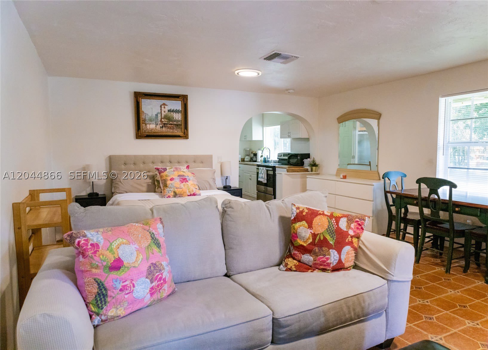 271 NE 154th St – photo 5