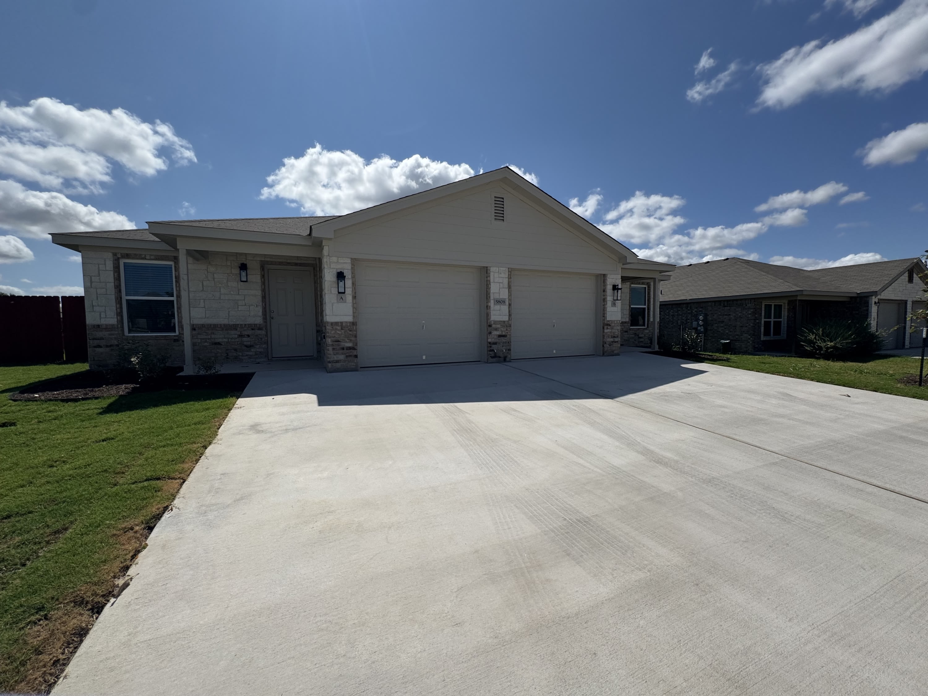 5808 Mcgregor Loop A – photo 2