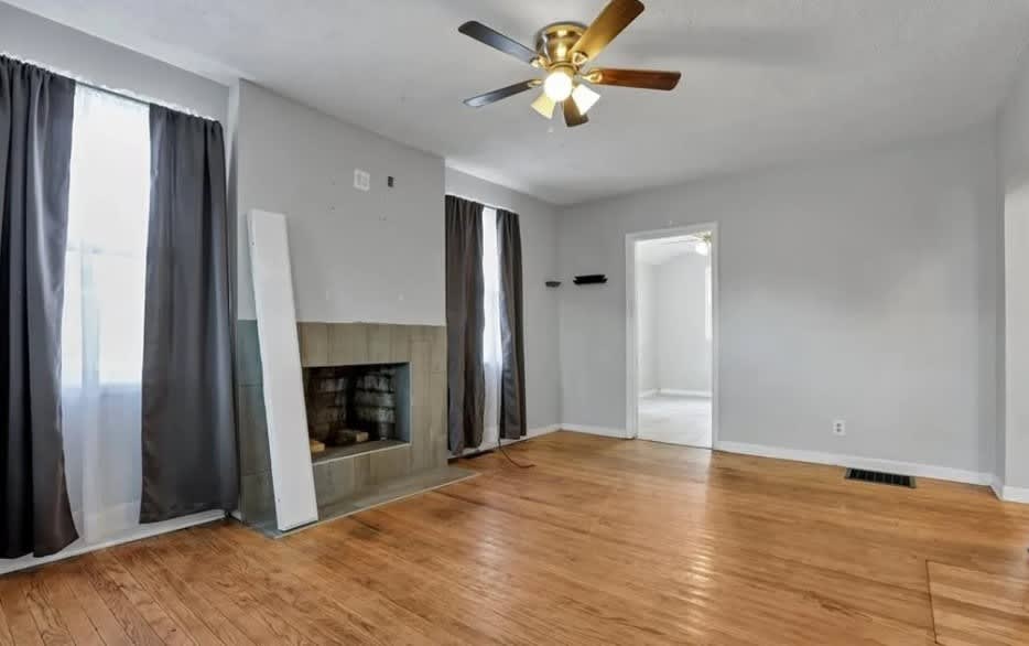 4415 Leacourt Dr – photo 2
