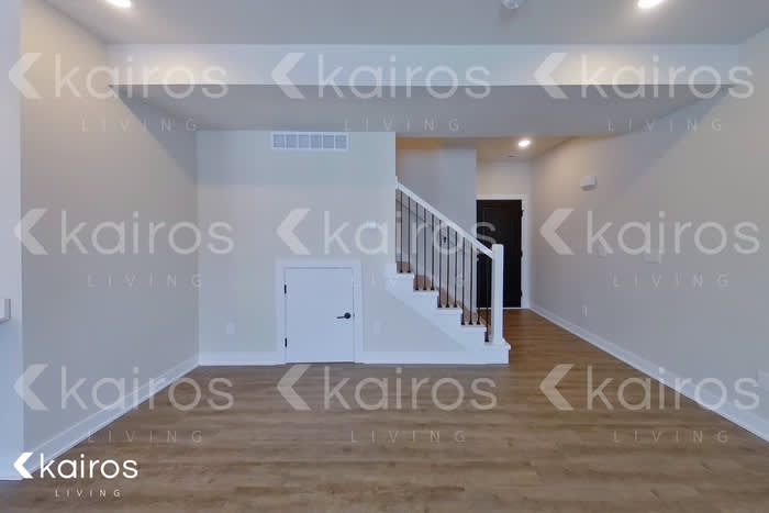 6929 Holly Court – photo 3