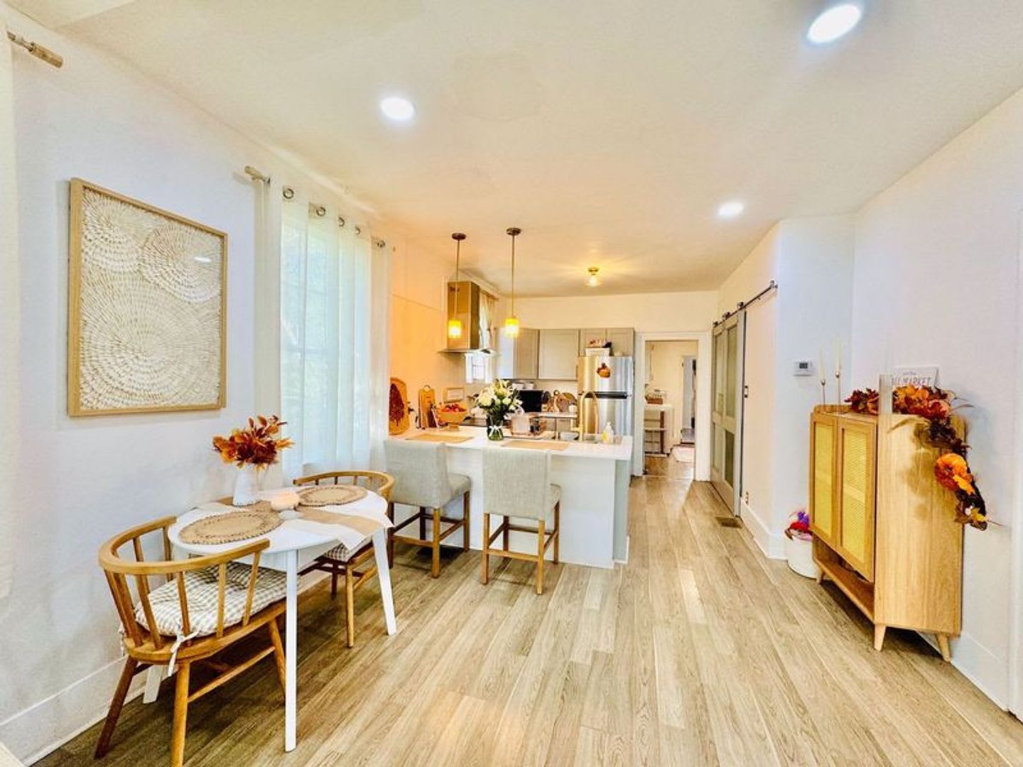 4 Bedroom 2 Bath Bungalow, in Forsyth Park- Available now!!! – photo 5