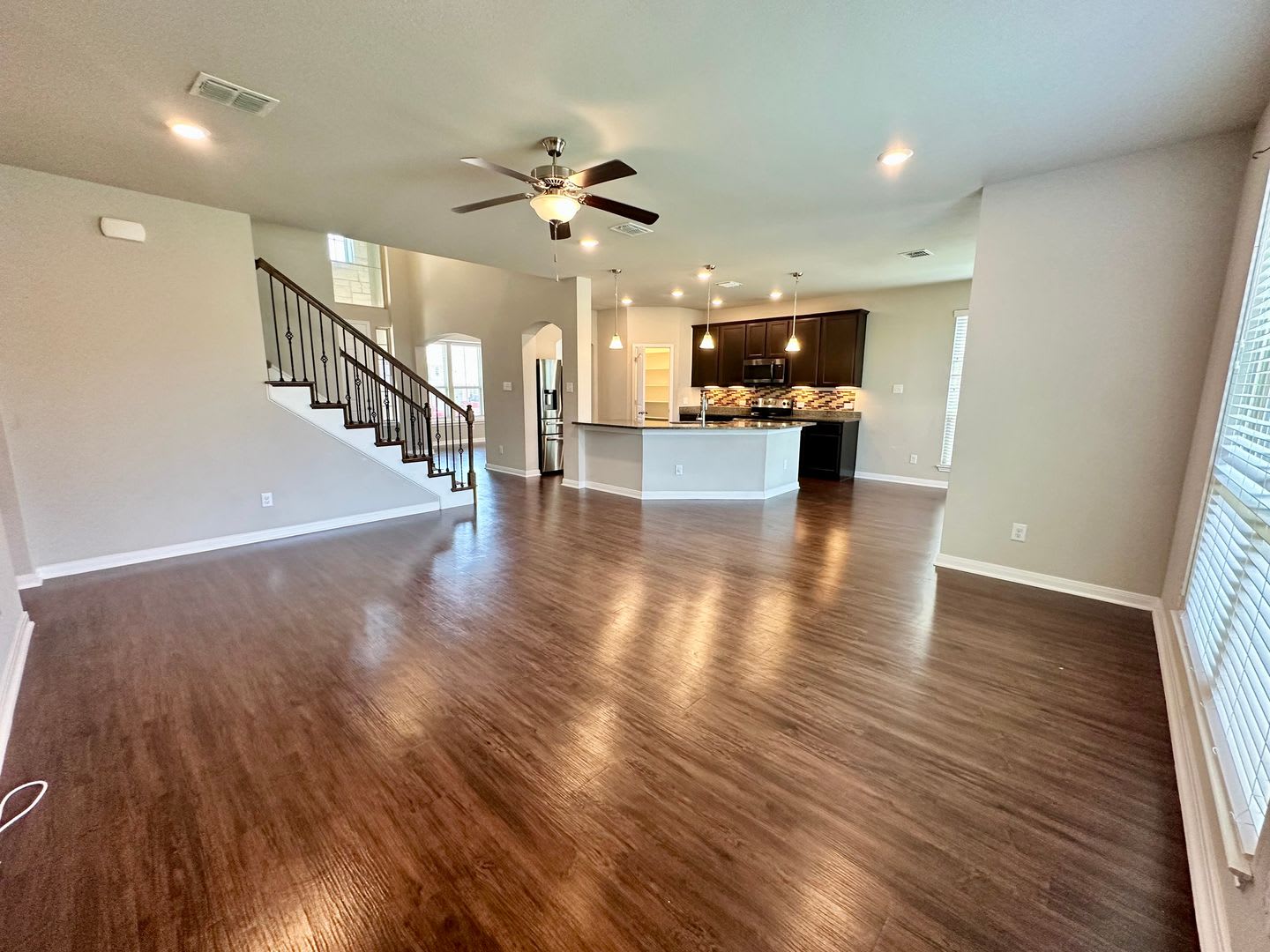 Application Received! Pet-Friendly 4-Bedroom Home with Loft, Covered Patio & Modern Finishes – photo 5