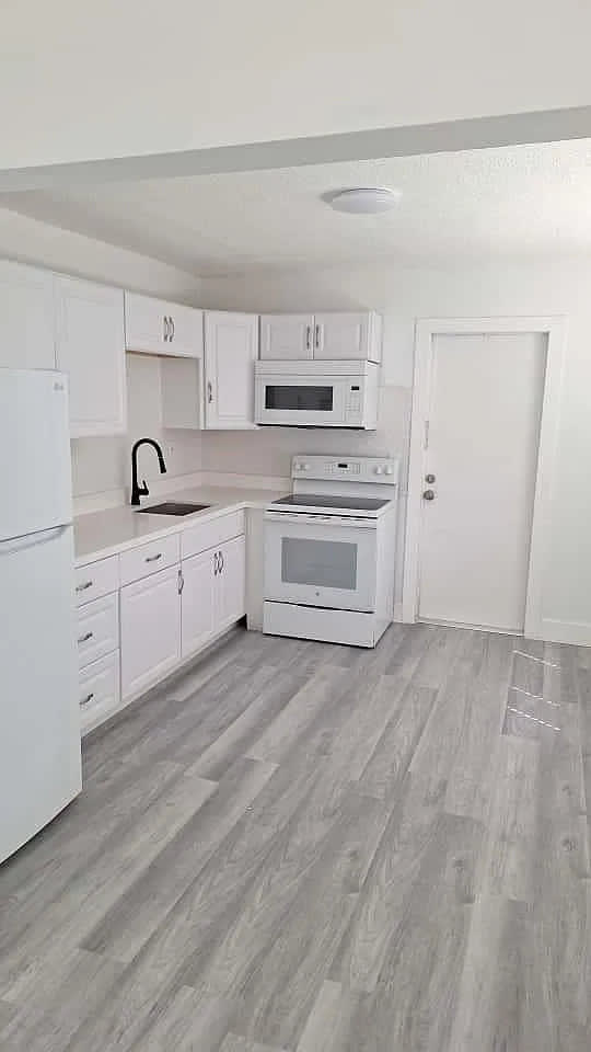 1557 Ne 148Th St – photo 3
