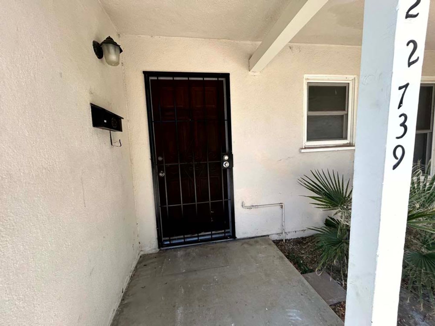 Spacious 4-Bed, 2-Bath Home with a Large Backyard in Prime West Hills! – photo 2