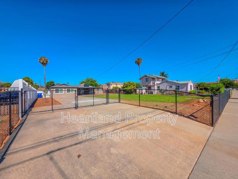640 Claydelle Ave – photo 2