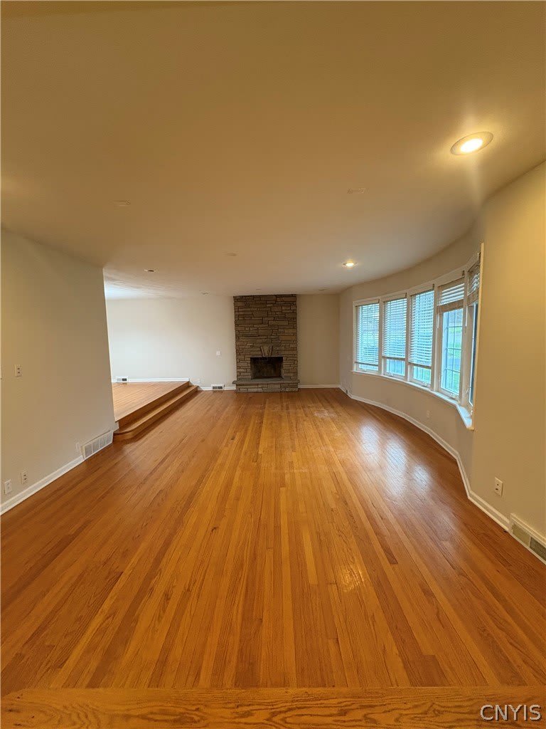 215 Locksley Road – photo 3