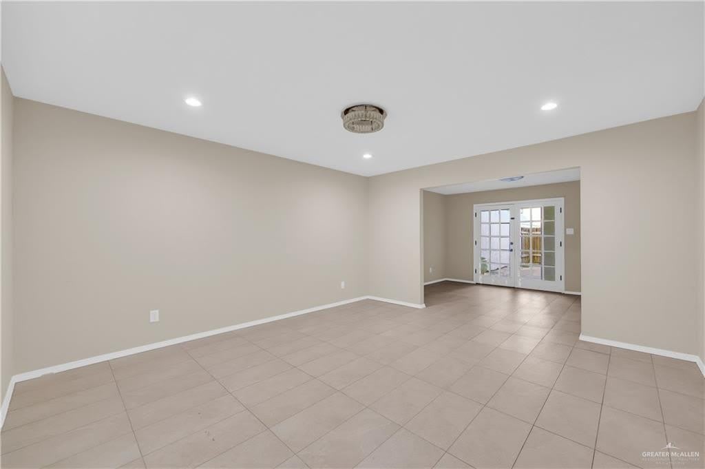 3121 S Casa Linda Street S – photo 4