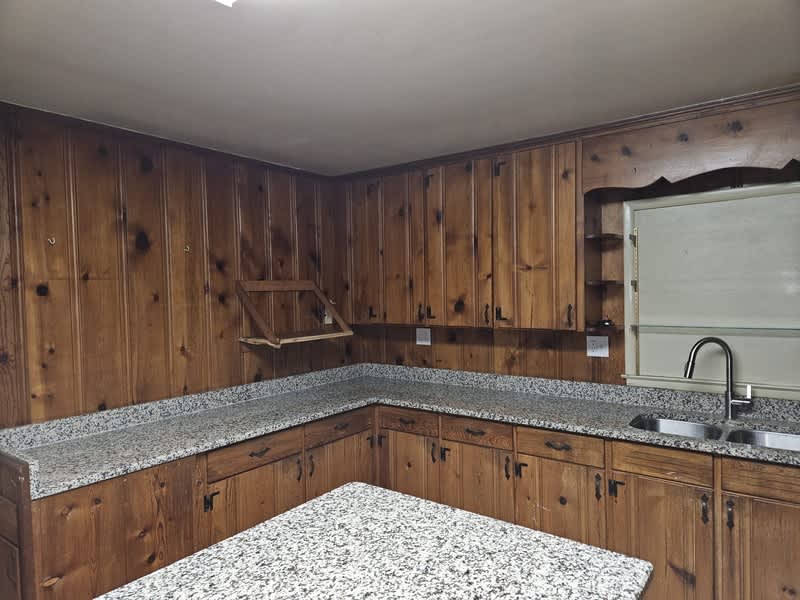 1737 Ireland Drive – photo 5