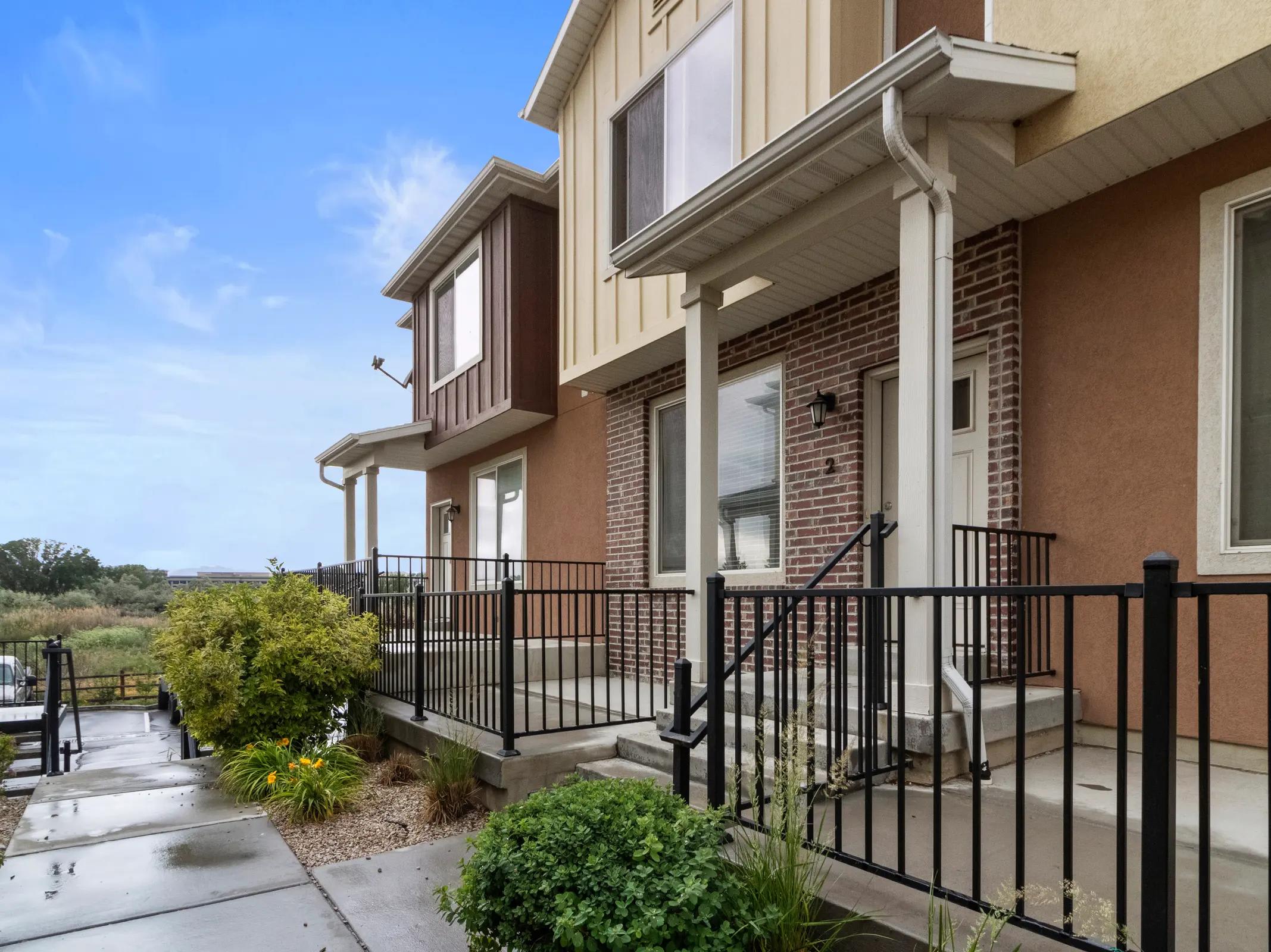 South Ridge Townhomes – photo 2