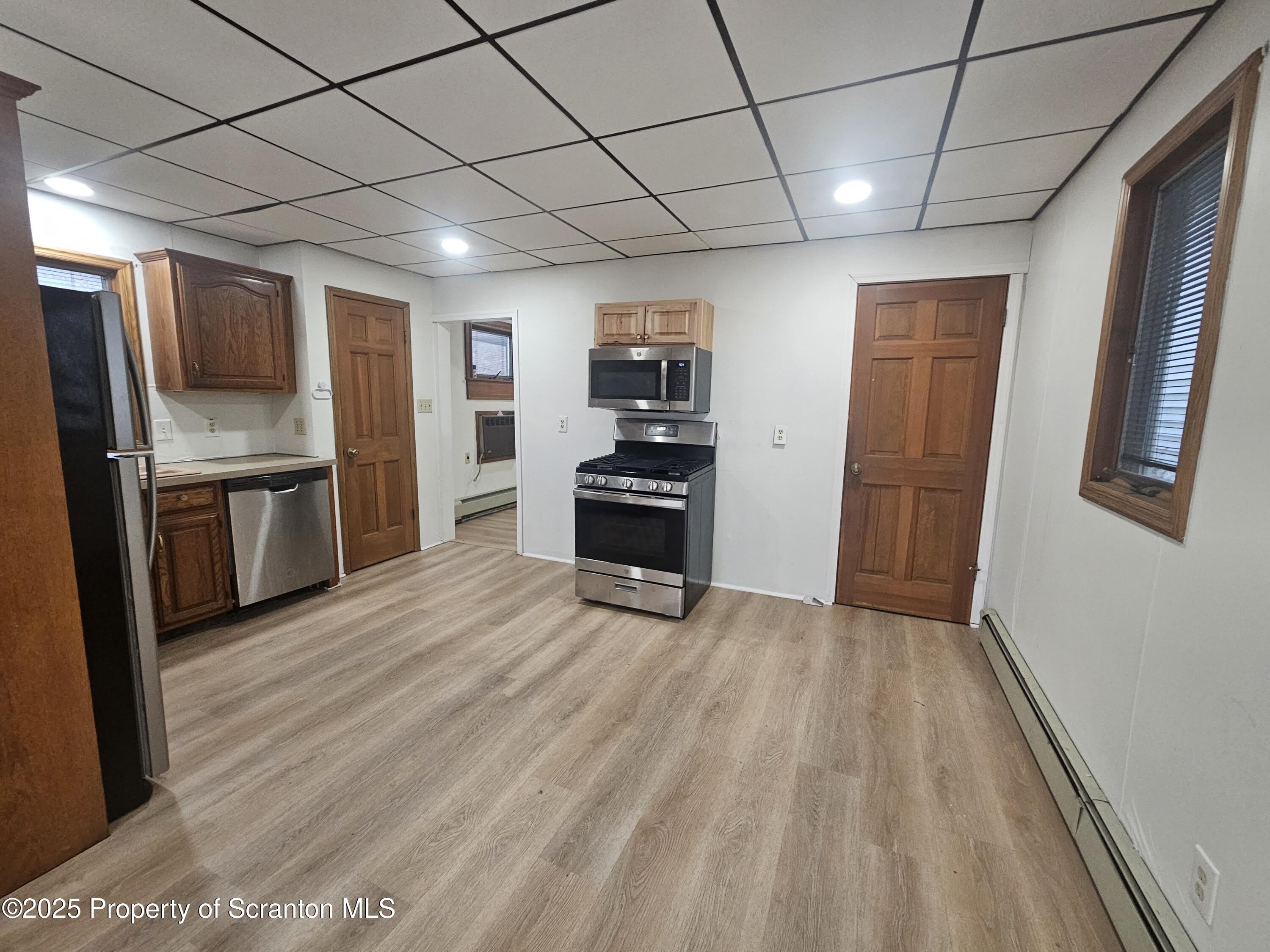 328 4Th Street – photo 5
