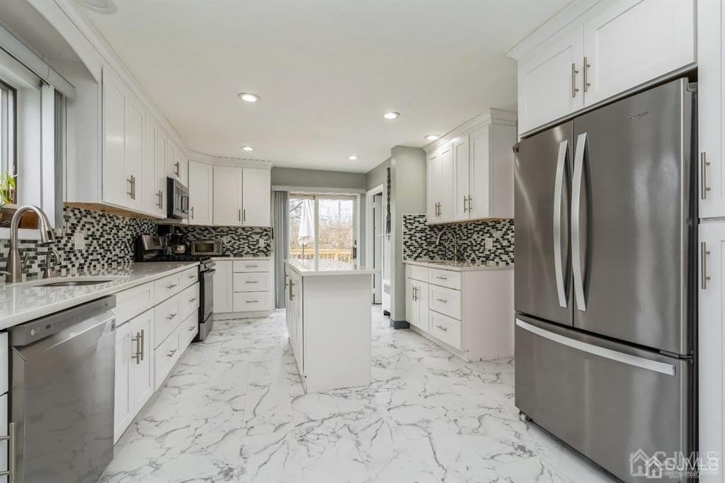 407 Harrison Avenue – photo 4