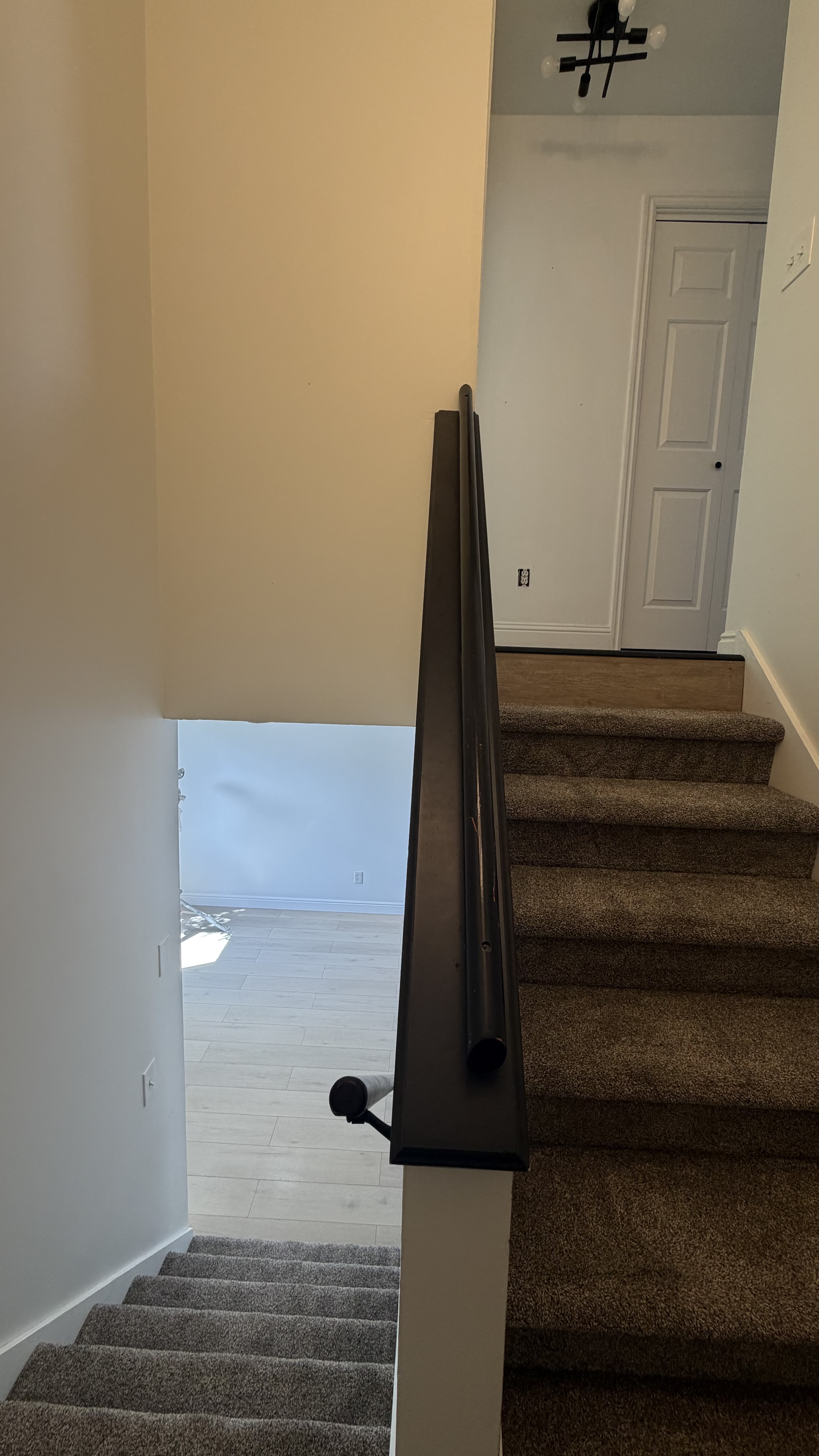 1554 Monroe Boulevard – photo 4