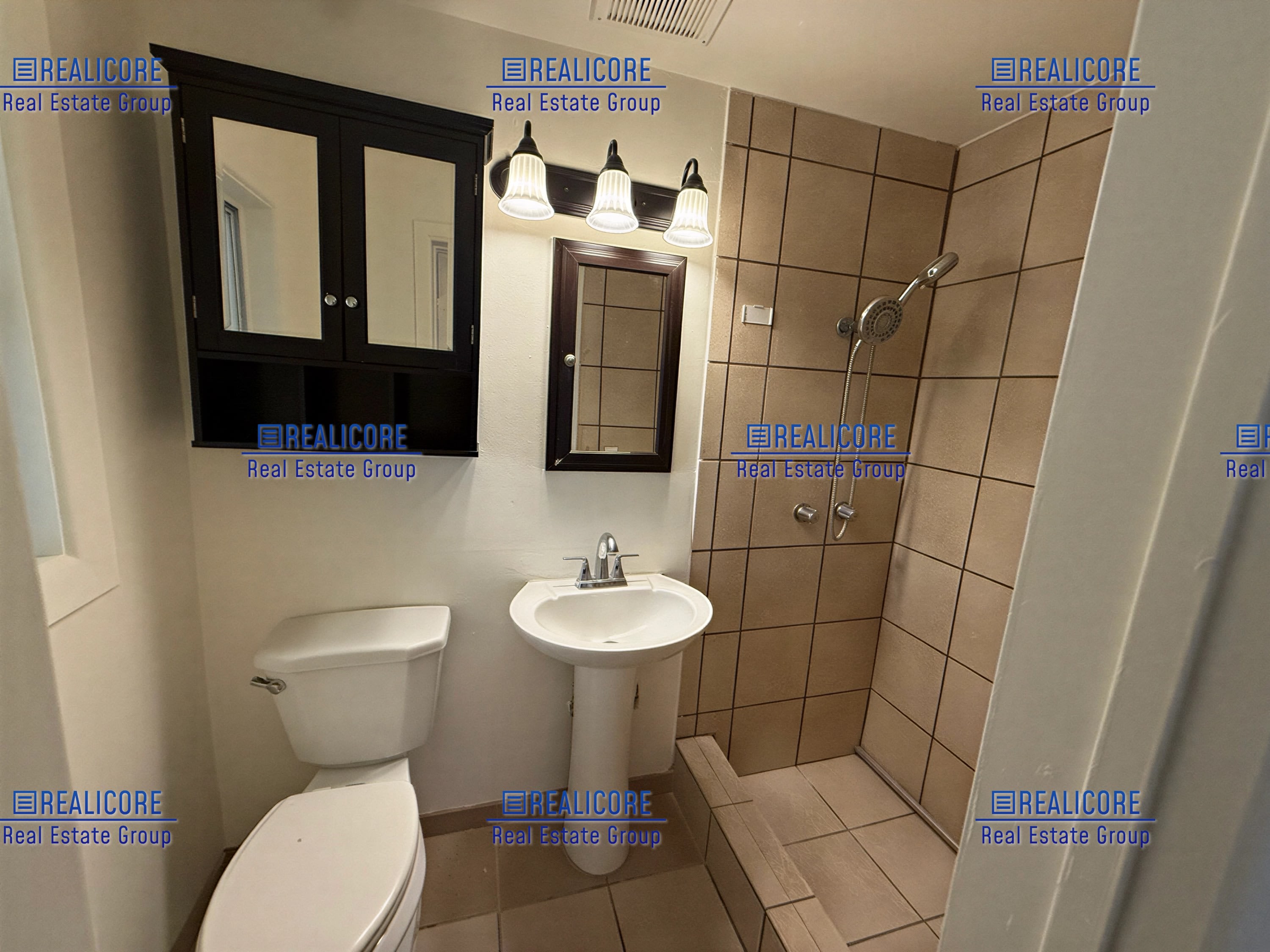 7663 Elm Street – photo 3